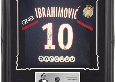 Framed Zlatan Ibrahimović custom framed shirt